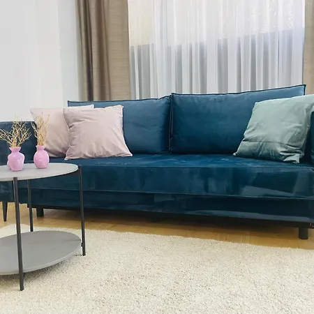 Salon Des Fleurs Linz-landstrasse Apartment Linz