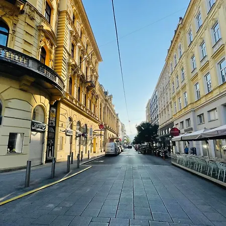 Apartamento Salon Des Fleurs Linz-landstrasse