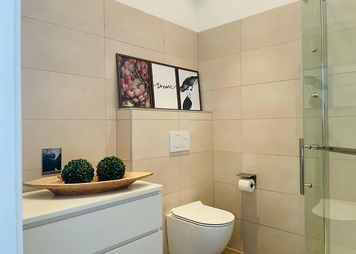 Apartment Salon Des Fleurs Linz-landstrasse *