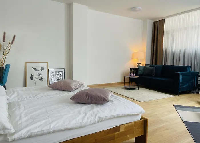 Salon Des Fleurs Linz-landstrasse Apartment